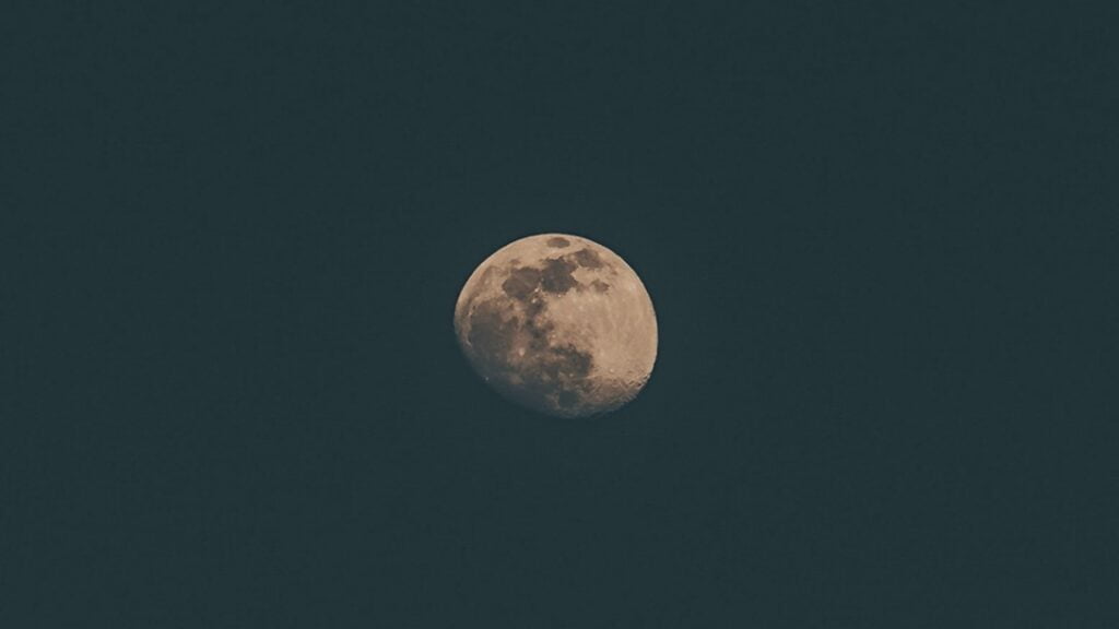 Gerhana Bulan Sebagian Pada 19 November 2021, Simak waktu, lokasi dan cara lihatnya