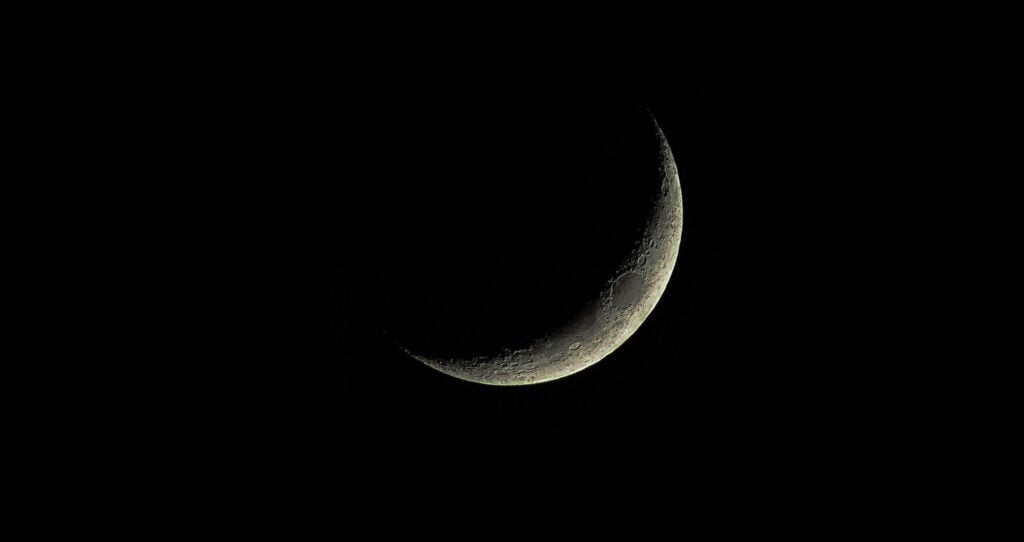 Gerhana Bulan Terjadi Besok , Ini 5 Amalan yang Dianjurkan